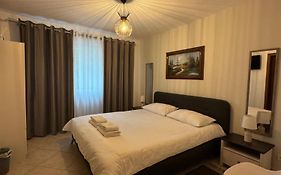 Xhelo'S Rooms